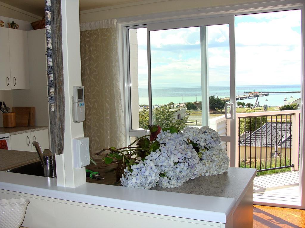 Oamaru Pink Cottage Exterior photo