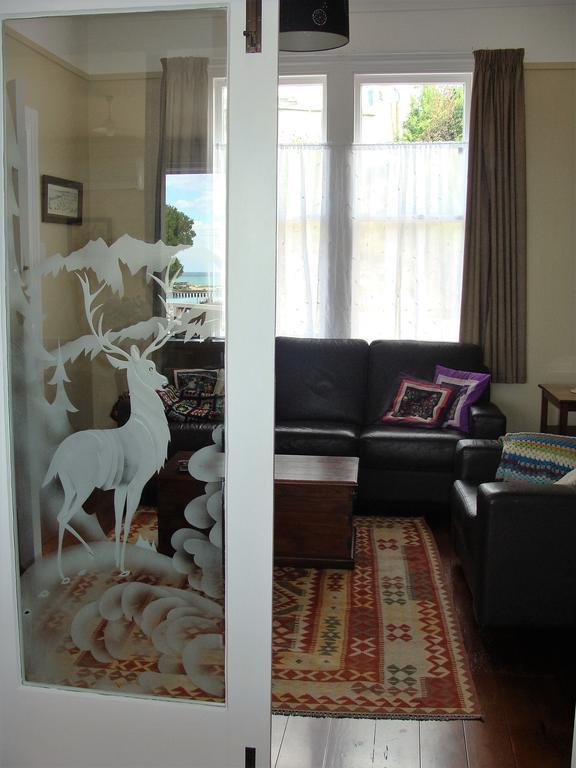 Oamaru Pink Cottage Exterior photo